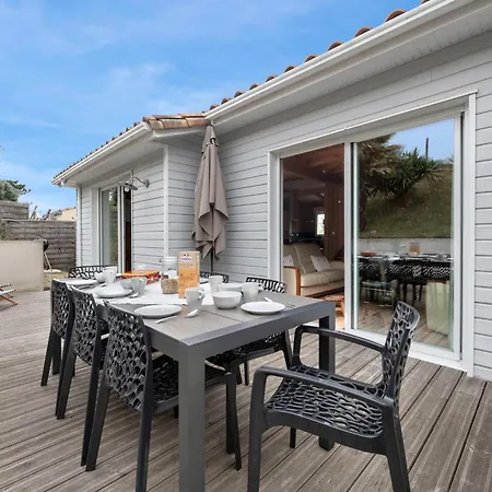 Maison Pour 8 Personnes - 300m De La * Saint-Michel-Chef-Chef