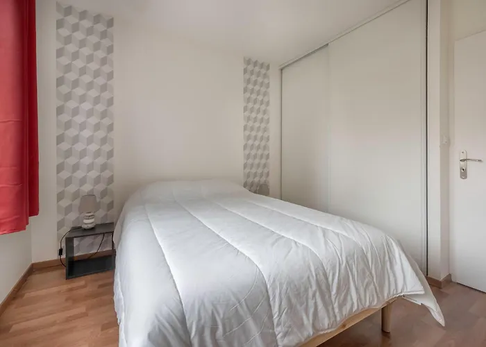 Vakantiehuis Maison Pour 8 Personnes - 300m De La