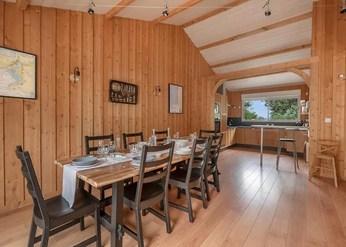 Vakantiehuis Maison Pour 8 Personnes - 300m De La Saint-Michel-Chef-Chef