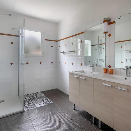 Maison Pour 8 Personnes - 300m De La *