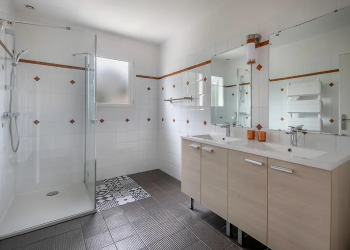 Maison Pour 8 Personnes - 300m De La *